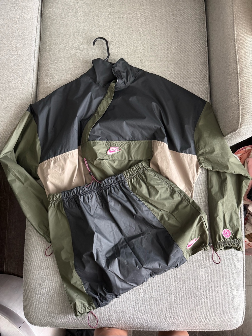 Nike Women’s Colorblock Utility Windbreaker and skirt set